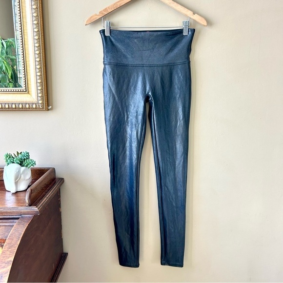 Spanx Faux Leather Leggings High Rise Full Length Size Medium - Picture 2 of 15